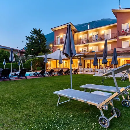 Otel Luna Rossa (adults Only) 3*